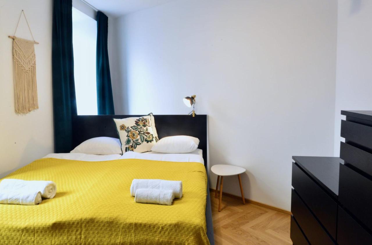 Apartamento Modern Flat With Parking Space Viena Exterior foto