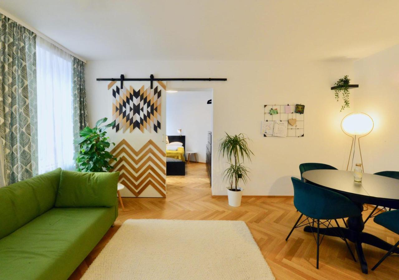 Apartamento Modern Flat With Parking Space Viena Exterior foto
